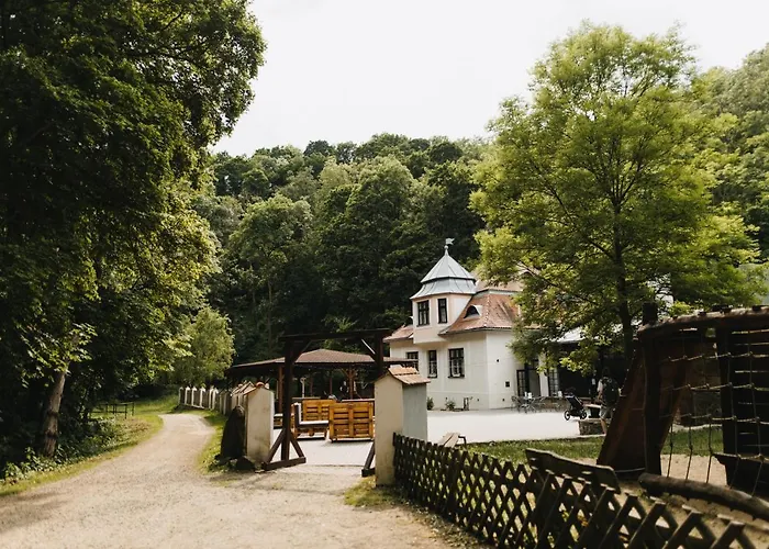 Pensionat Spaleny Mlyn V Narodnim Parku Podyji 3*