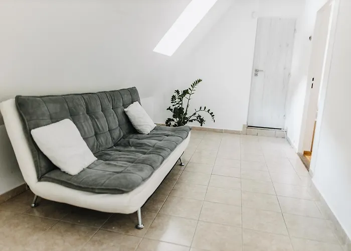 Spaleny Mlyn V Narodnim Parku Podyji Pensionat 3*